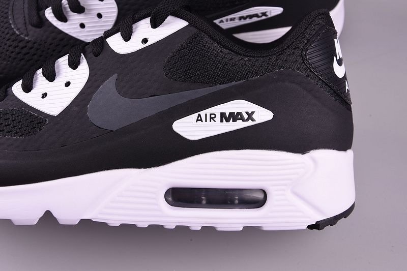 Super Max Perfect Air Nike 90 Ultra Essential (98%Authenic)--001